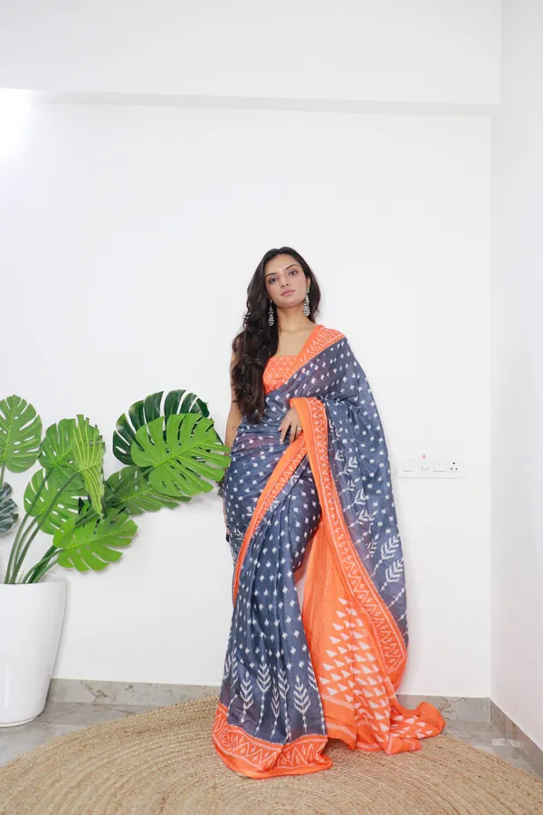 HANDICRAFT_WOMEN'S_Ikkat_PRINT_PURE_SOFT_COTTON_SAREE_WITH_BLOUSE_PIECE_With_Blouse_Piece